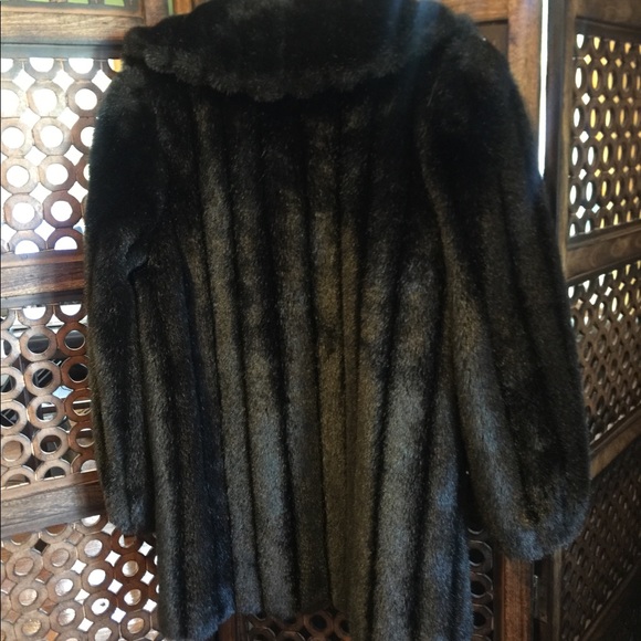 Vintage Jordache Faux Fur Coat - Picture 3 of 4